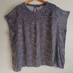 Studio 1886  grey and White Dotted Blouse Short Sleeves Keyhole back Plus 3X New